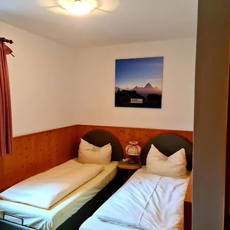 Apartamento Ferienwohnung Gebirgshausl