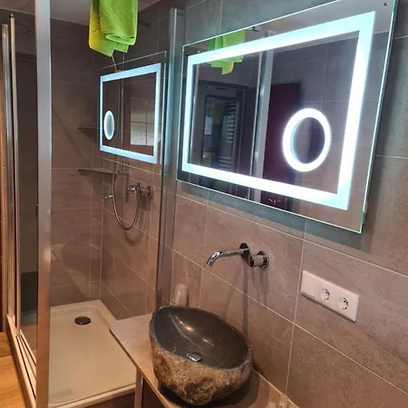 아파트 Ferienwohnung Gebirgshausl