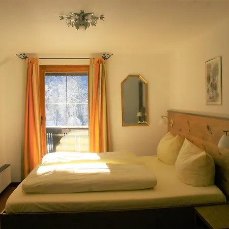 Ferienwohnung Gebirgshausl 아파트