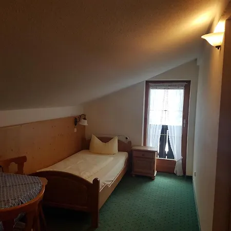 Ferienwohnung Gebirgshausl 아파트 비쇼프스비에젠