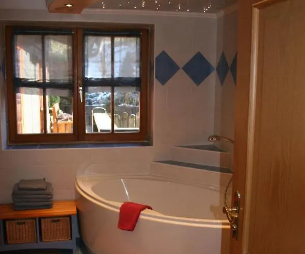 Apartamento Ferienwohnung Gebirgshausl *